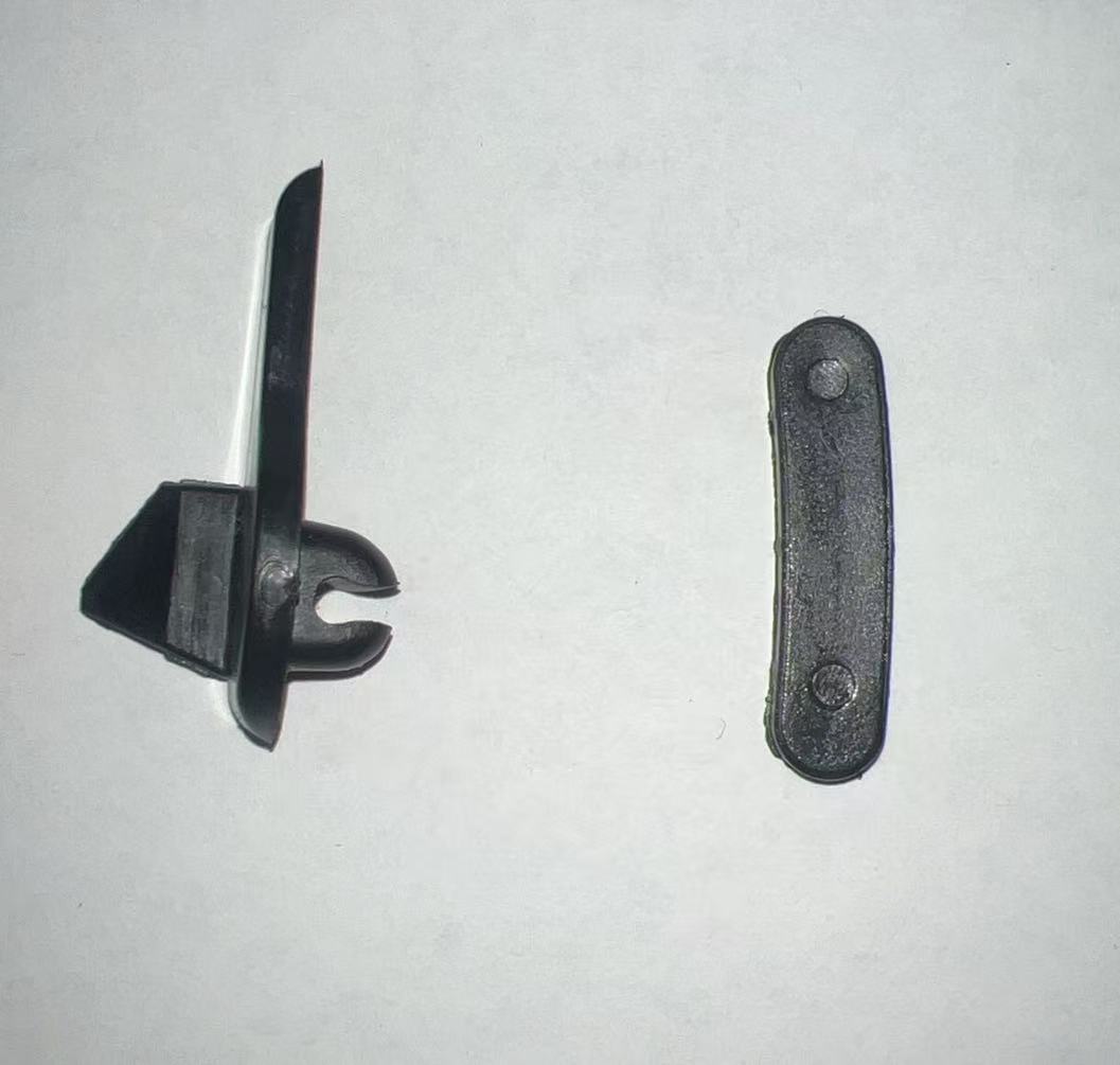 Tire Changer Duck Head Plastic Protector – Nylon Insert Pads (6 PCS) Jeu de 6 inserts en nylon pour protection de tête de démonte-pneu